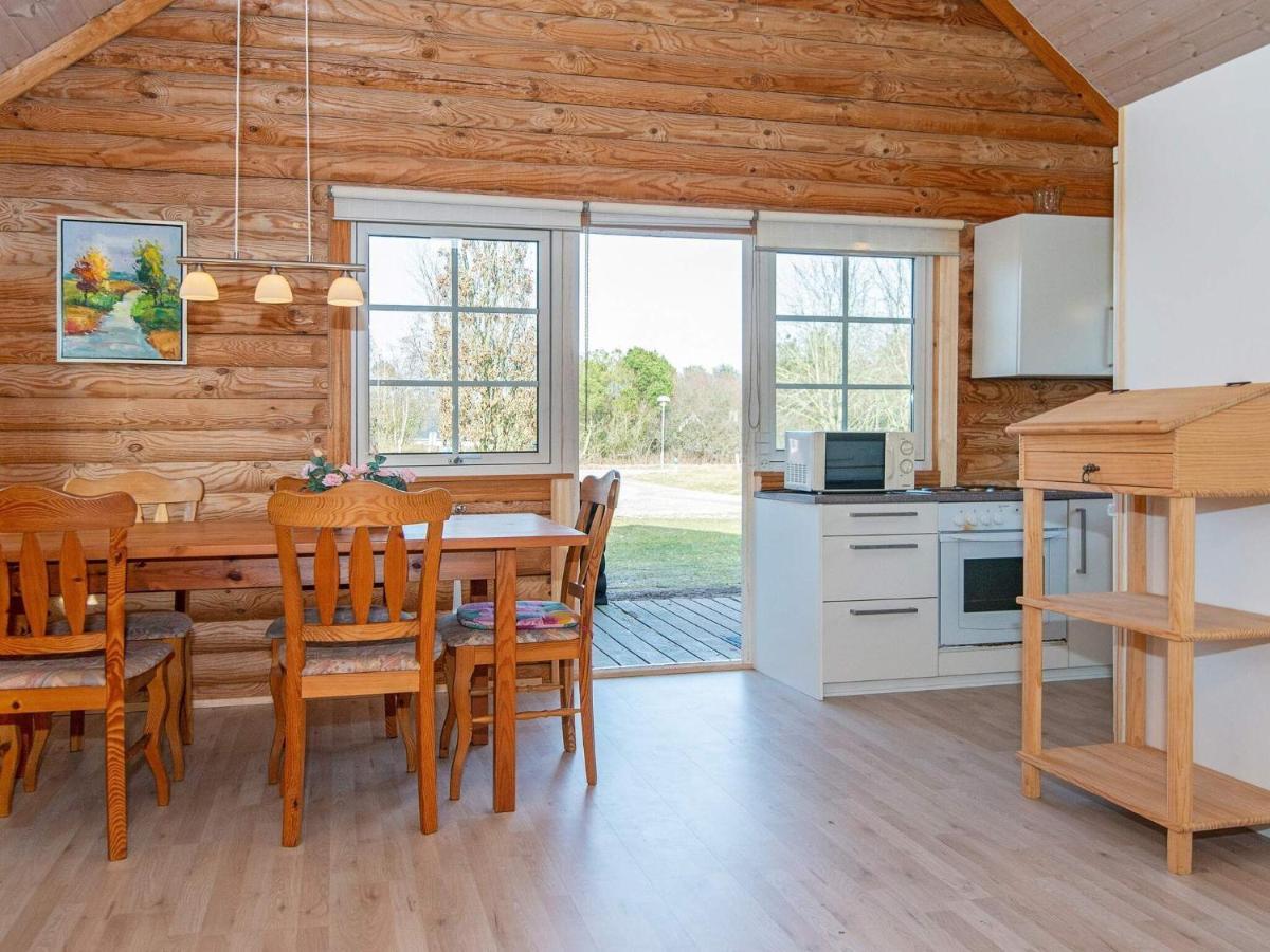 4 Person Holiday Home In Hovborg Екстер'єр фото